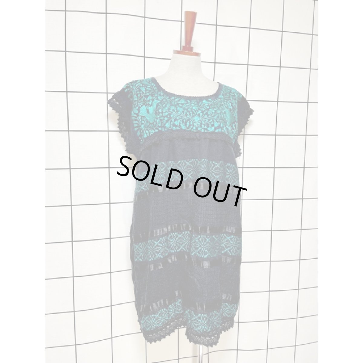 画像4: 鳥刺繍 レース サテンテープ チュニックワンピース ブラック 黒 半袖 レトロ アメリカ古着 ヴィンテージ (4)