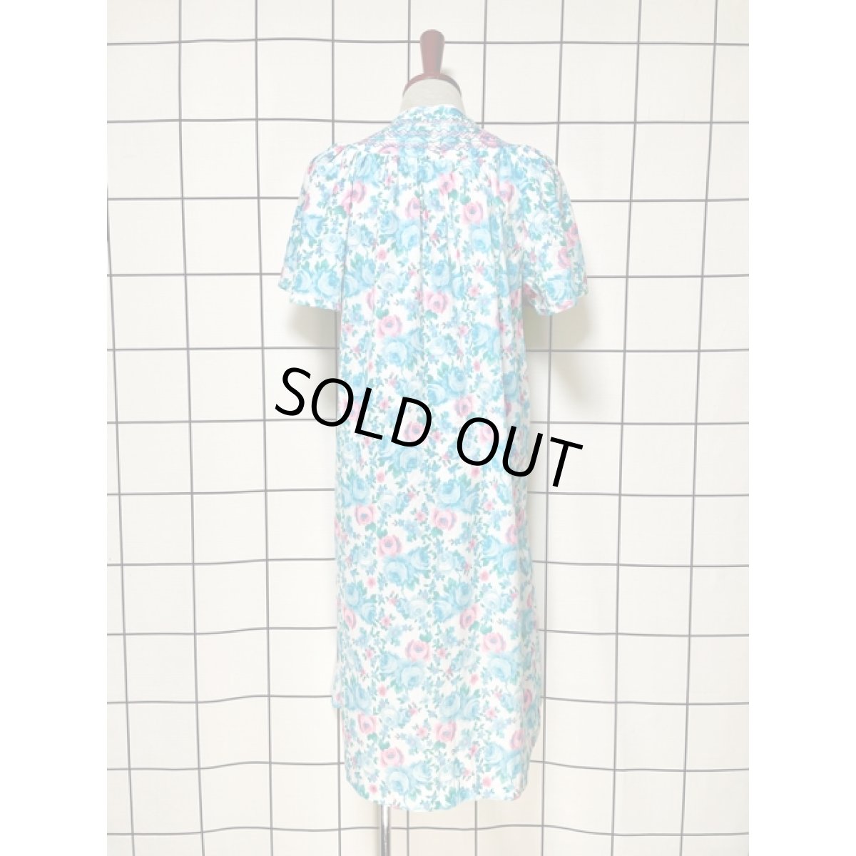 画像2: 花柄 前開き 爽やか 半袖 レトロ ガーリー アメリカ古着 ヴィンテージシャツワンピース (2)