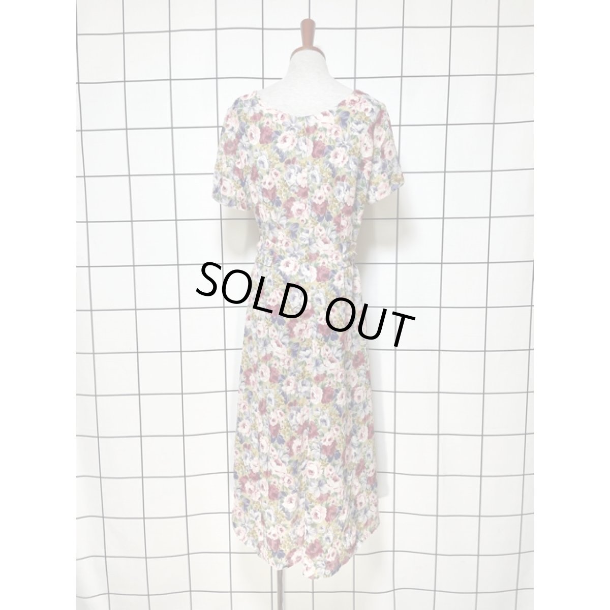 画像2: 総花柄 ウエストリボン 半袖 レトロ アメリカ古着 ヴィンテージワンピース (2)