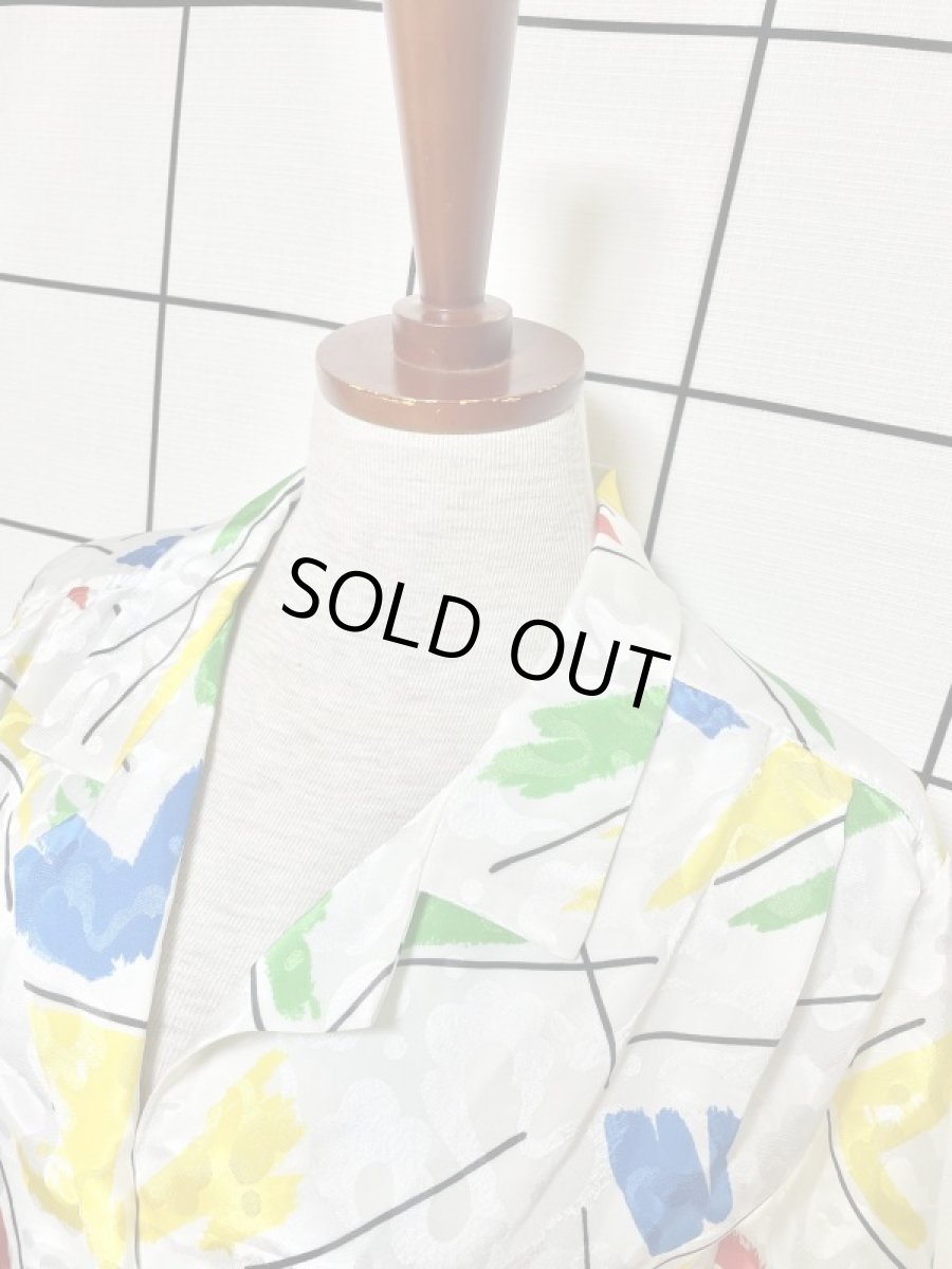 画像4: カラフルアート柄 ホワイト ブラウス ヴィンテージ アメリカ古着 レトロ シャツ (4)