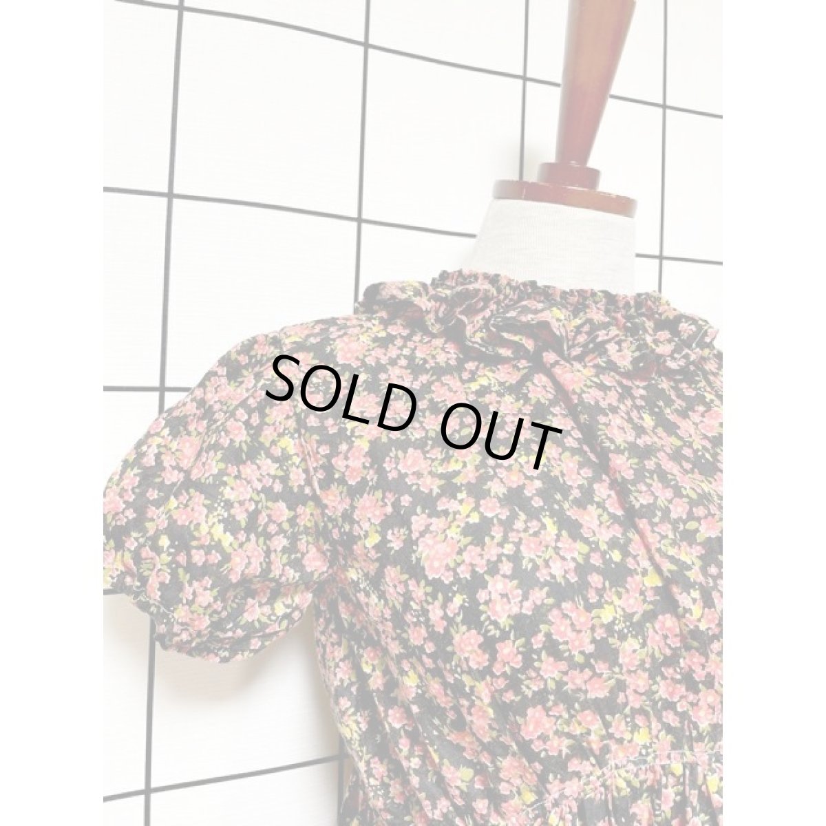 画像6: フリル襟 ハイウエスト 花柄 ガーリー ヴィンテージワンピース レトロ アメリカ古着 (6)