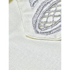 画像14: スペイン製 刺繍 ホワイト 前開き クラシカル レトロ ノースリーブ ヨーロッパ古着 ヴィンテージドレス (14)