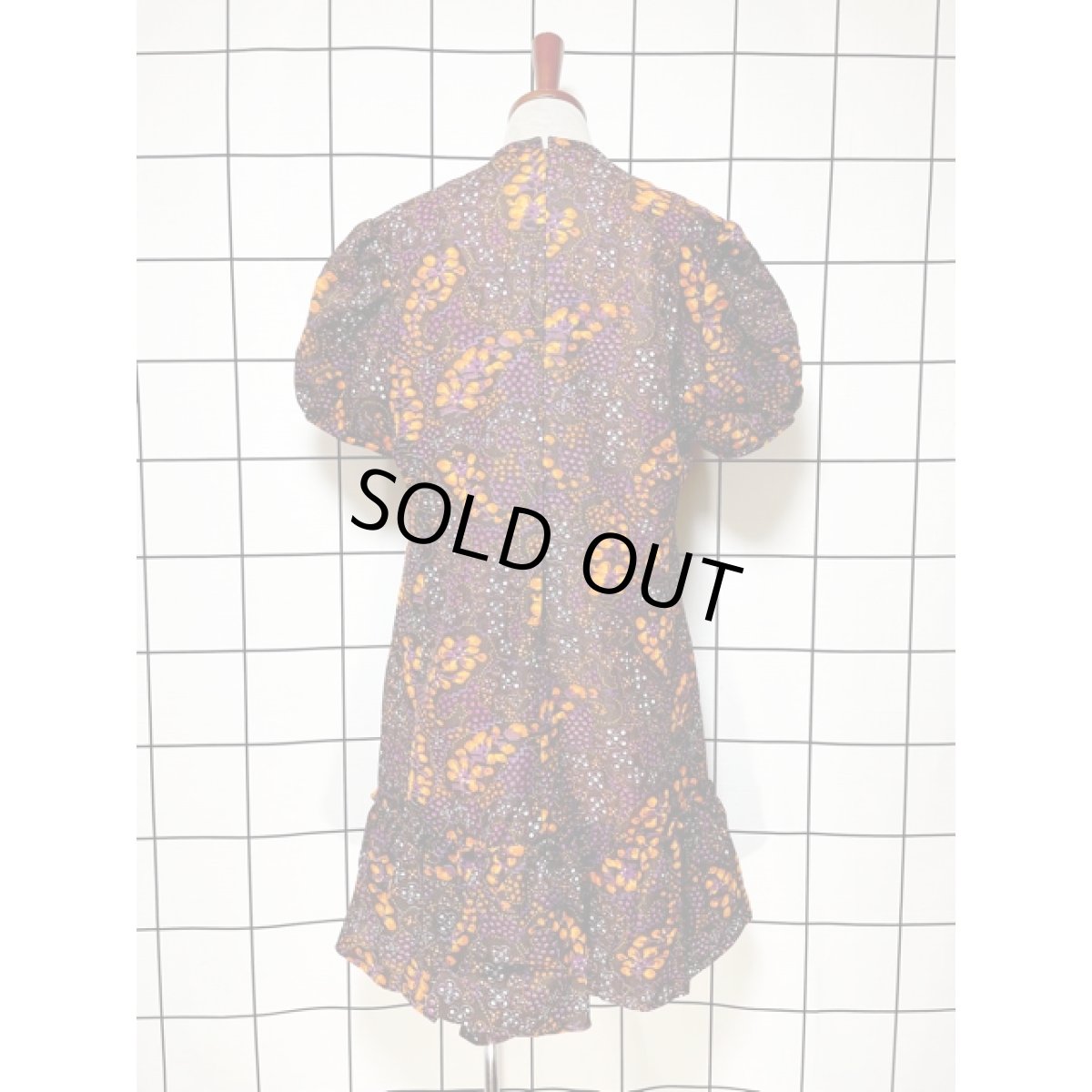 画像2: フランス古着 レトロポップ 60's パフスリーブ ティアード ヨーロッパ ヴィンテージワンピース (2)