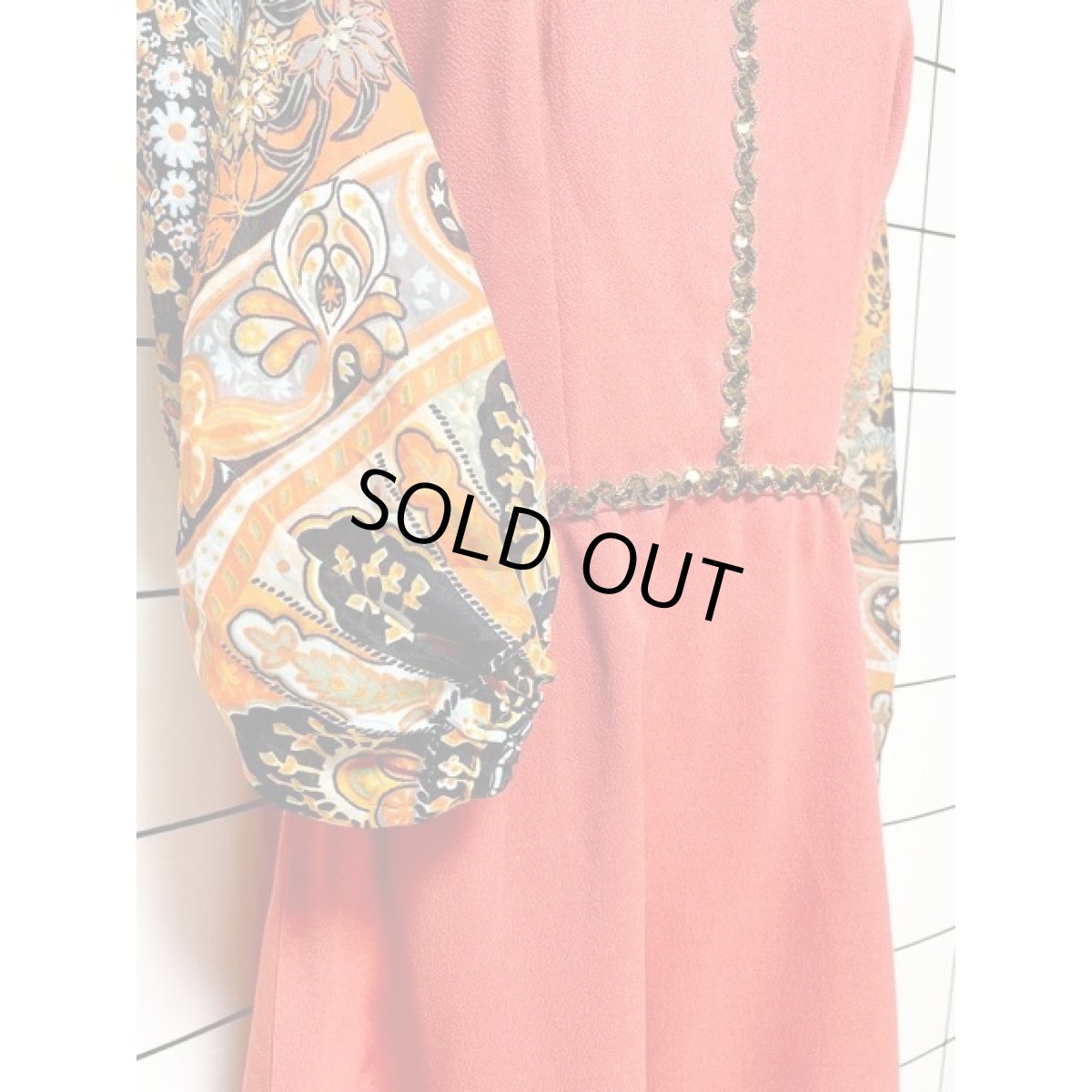 画像8: ヨーロッパ古着 上質の逸品 スパンコール シア 花柄切り替えし クラシカル 華やか ヴィンテージドレス パーティースタイルにもおすすめ (8)