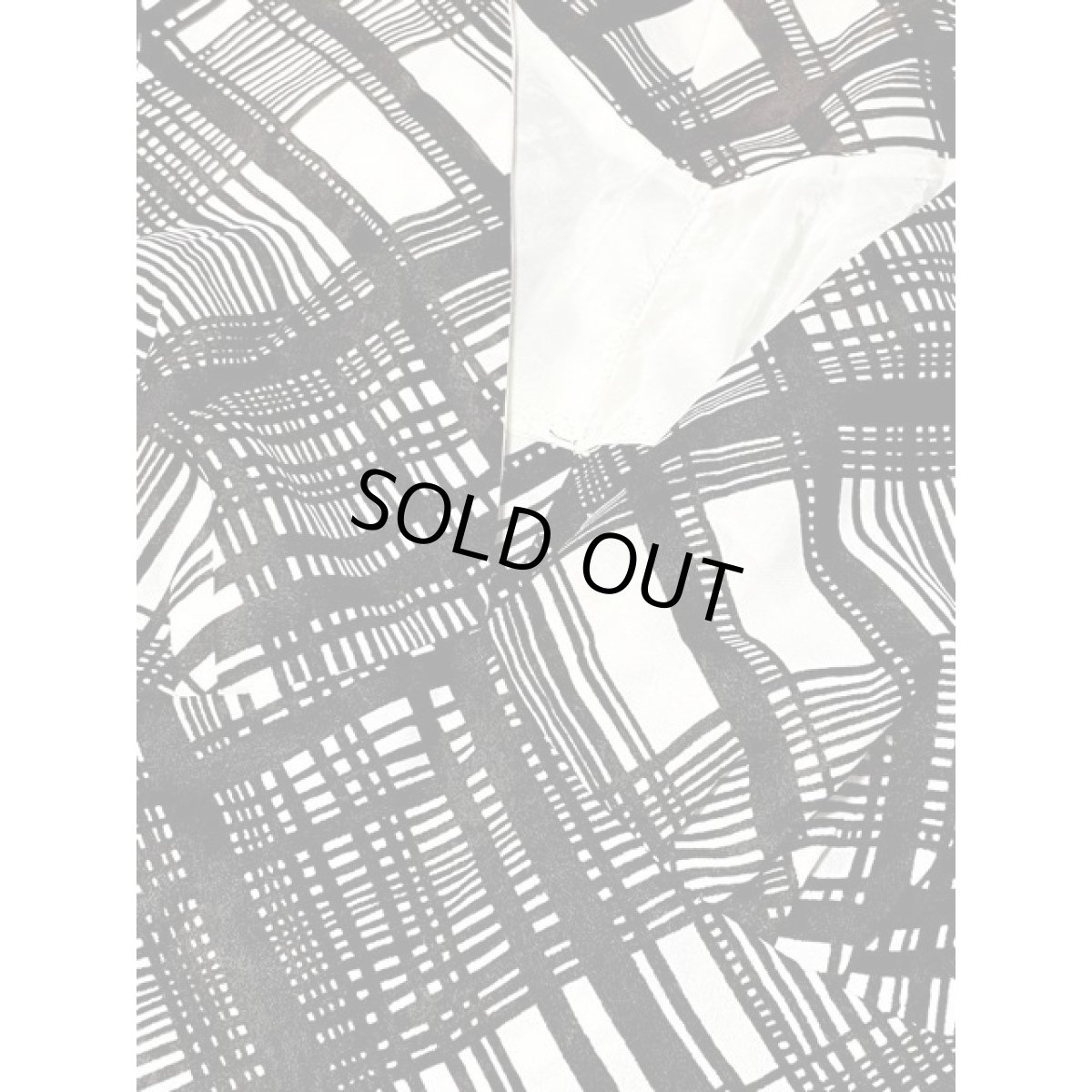 画像12: 70年代 チェック柄 ホワイト ブラウン ノースリーブ レトロモダン ヨーロッパ古着 ヴィンテージロングドレス (12)