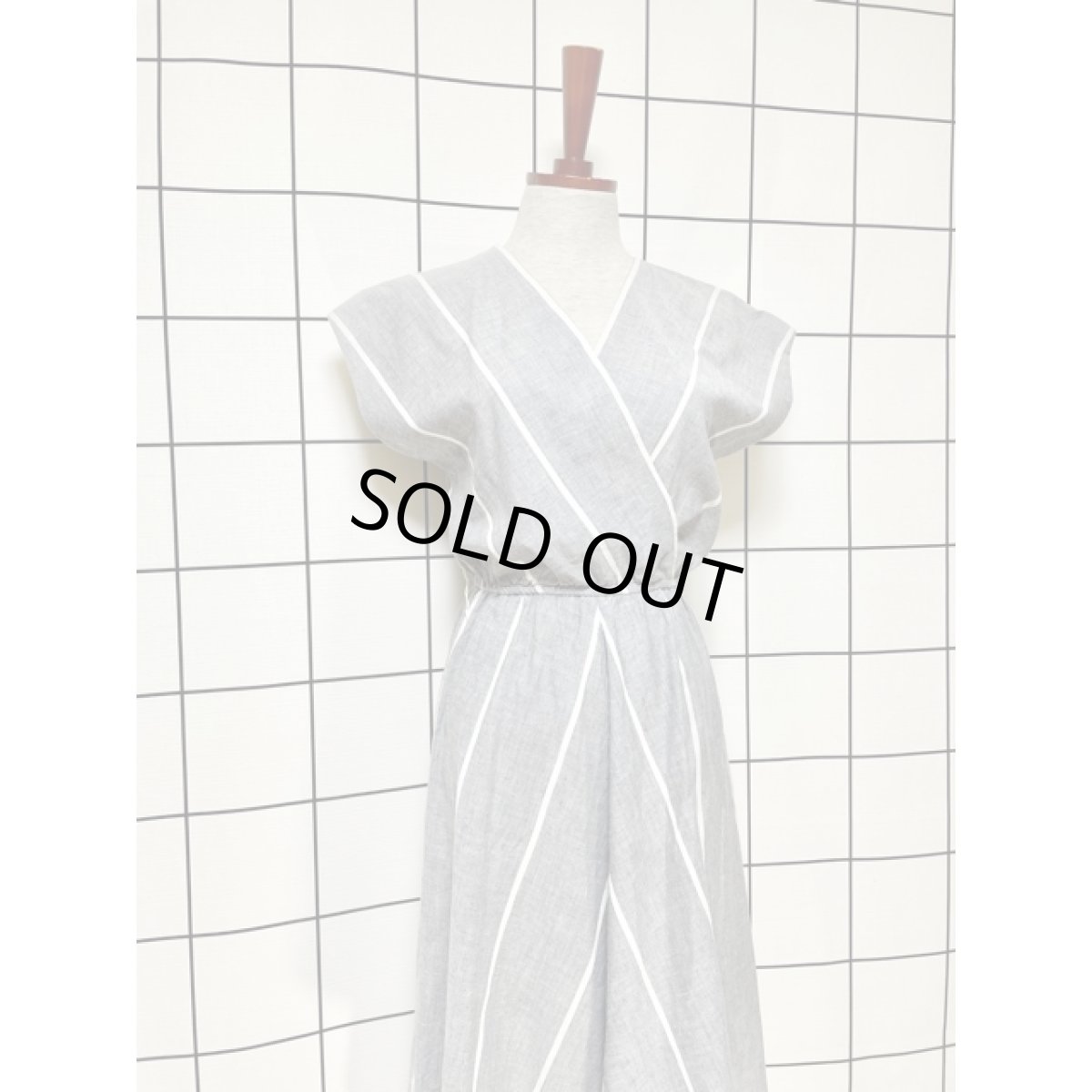 画像4: ストライプ ウエストゴム UNIONMADE レトロ ヴィンテージワンピース アメリカ古着 グレー ホワイト (4)