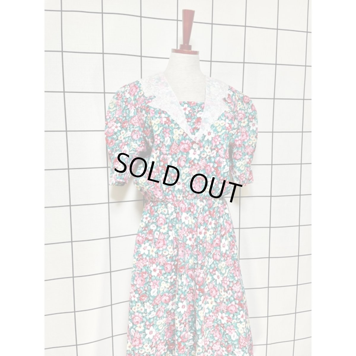 画像4: 総花柄 花刺繍入りレース襟 ウエストゴム クラシカル ガーリー レトロ アメリカ古着 ヴィンテージワンピース (4)