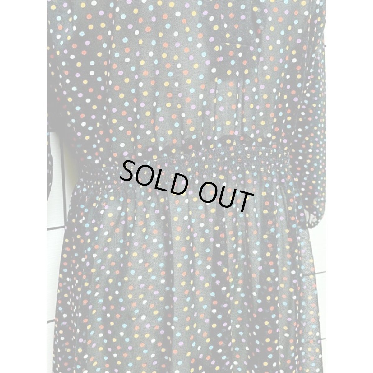 画像8: カラフルドット ドルマンスリーブ ブラック ウエストゴム レトロ アメリカ古着 ヴィンテージワンピース (8)