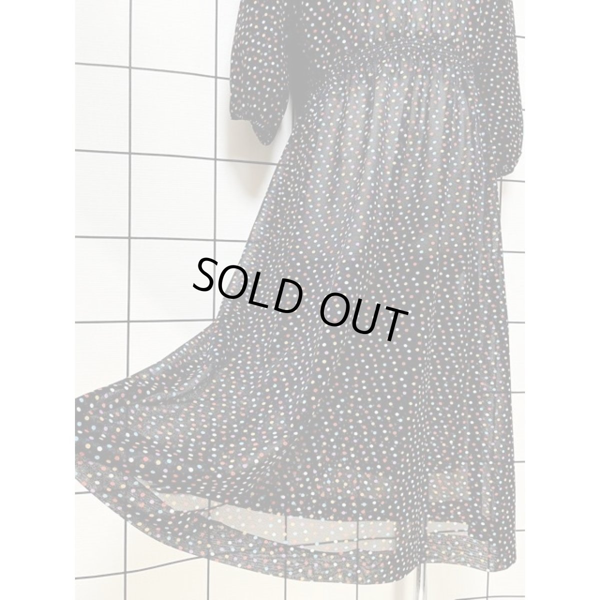 画像10: カラフルドット ドルマンスリーブ ブラック ウエストゴム レトロ アメリカ古着 ヴィンテージワンピース (10)