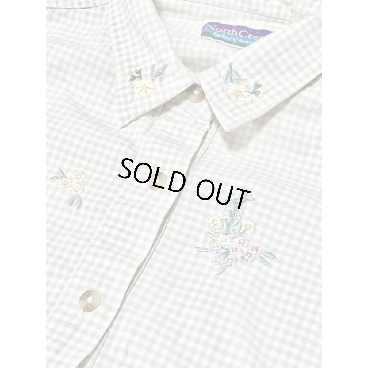 画像8: チェック柄  花刺繍 襟にも刺繍 レトロ アメリカ古着 半袖 シャツ ヴィンテージブラウス (8)