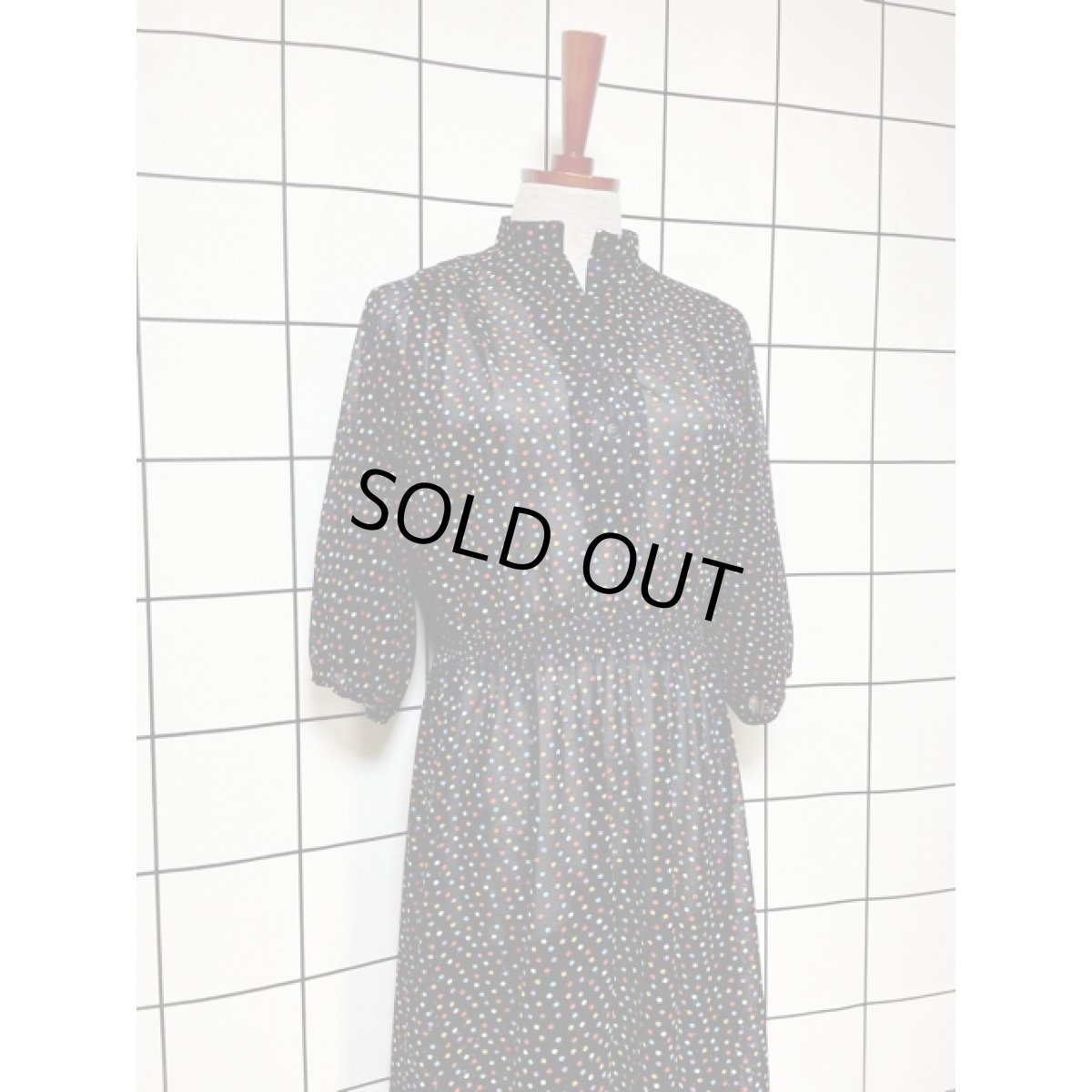 画像3: カラフルドット ドルマンスリーブ ブラック ウエストゴム レトロ アメリカ古着 ヴィンテージワンピース (3)