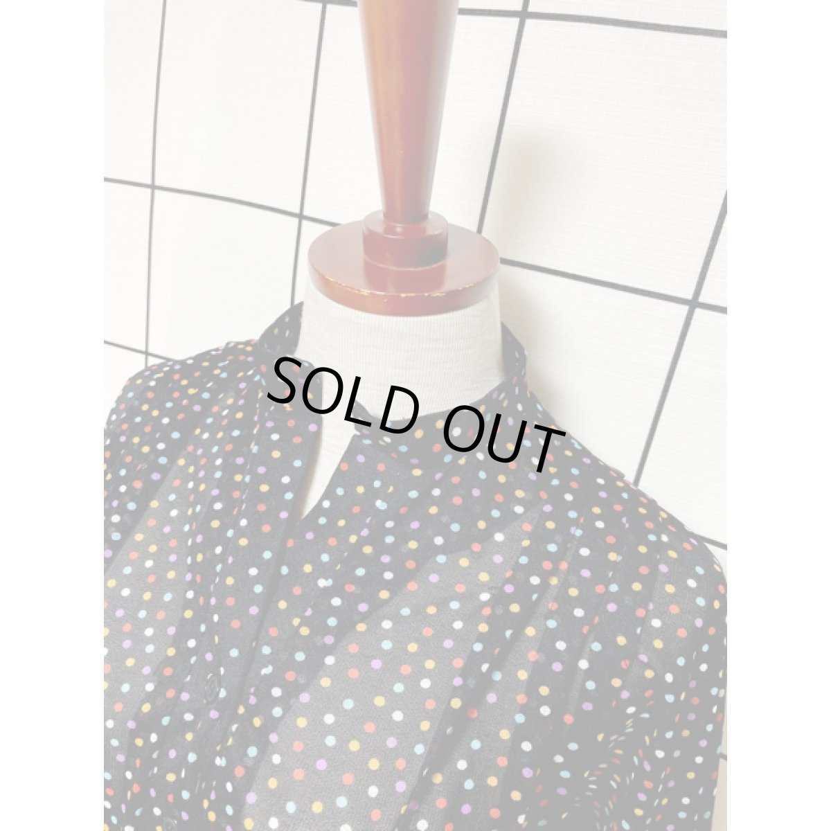 画像4: カラフルドット ドルマンスリーブ ブラック ウエストゴム レトロ アメリカ古着 ヴィンテージワンピース (4)