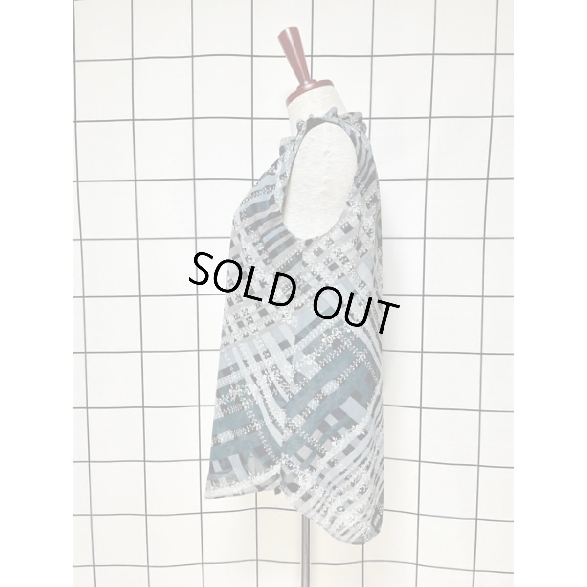 画像2: 斜めチェック 花柄 フリルカラー 後ろリボン プルオーバー ノースリーブ レトロ アメリカ古着 シャツ ヴィンテージトップス (2)