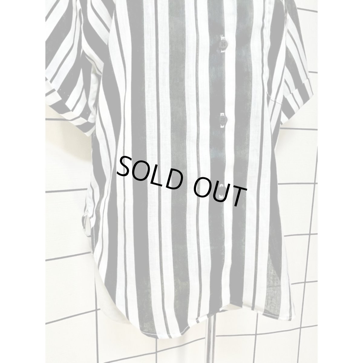 画像7: ストライプ柄 ホワイト ブラック アメリカ古着 半袖 シャツ ヴィンテージブラウス (7)