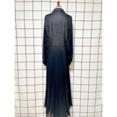 画像2: フランス古着 見事なプリーツデザイン ラメ織り ヨーロッパ ヴィンテージ ロングドレス ブラック パーティーや衣装にもおすすめ (2)