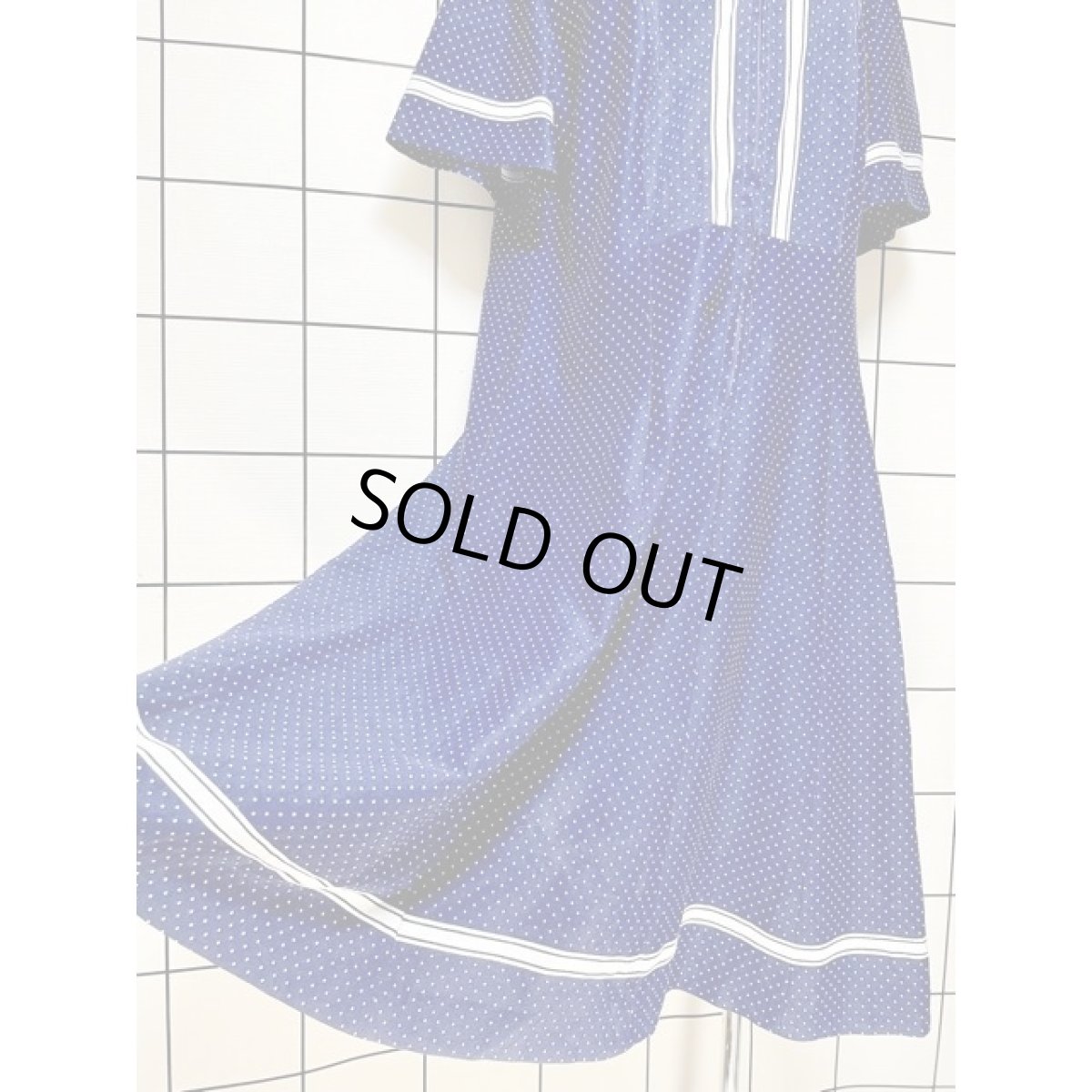 画像10: ドット柄 ネイビー ホワイト ジップアップ 半袖 レトロ ヨーロッパ古着 ヴィンテーワンピース (10)