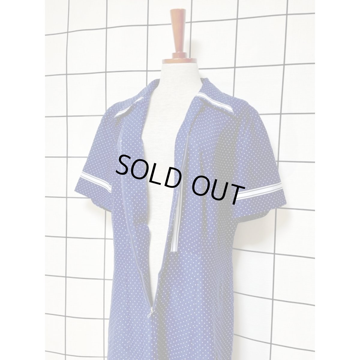 画像11: ドット柄 ネイビー ホワイト ジップアップ 半袖 レトロ ヨーロッパ古着 ヴィンテーワンピース (11)