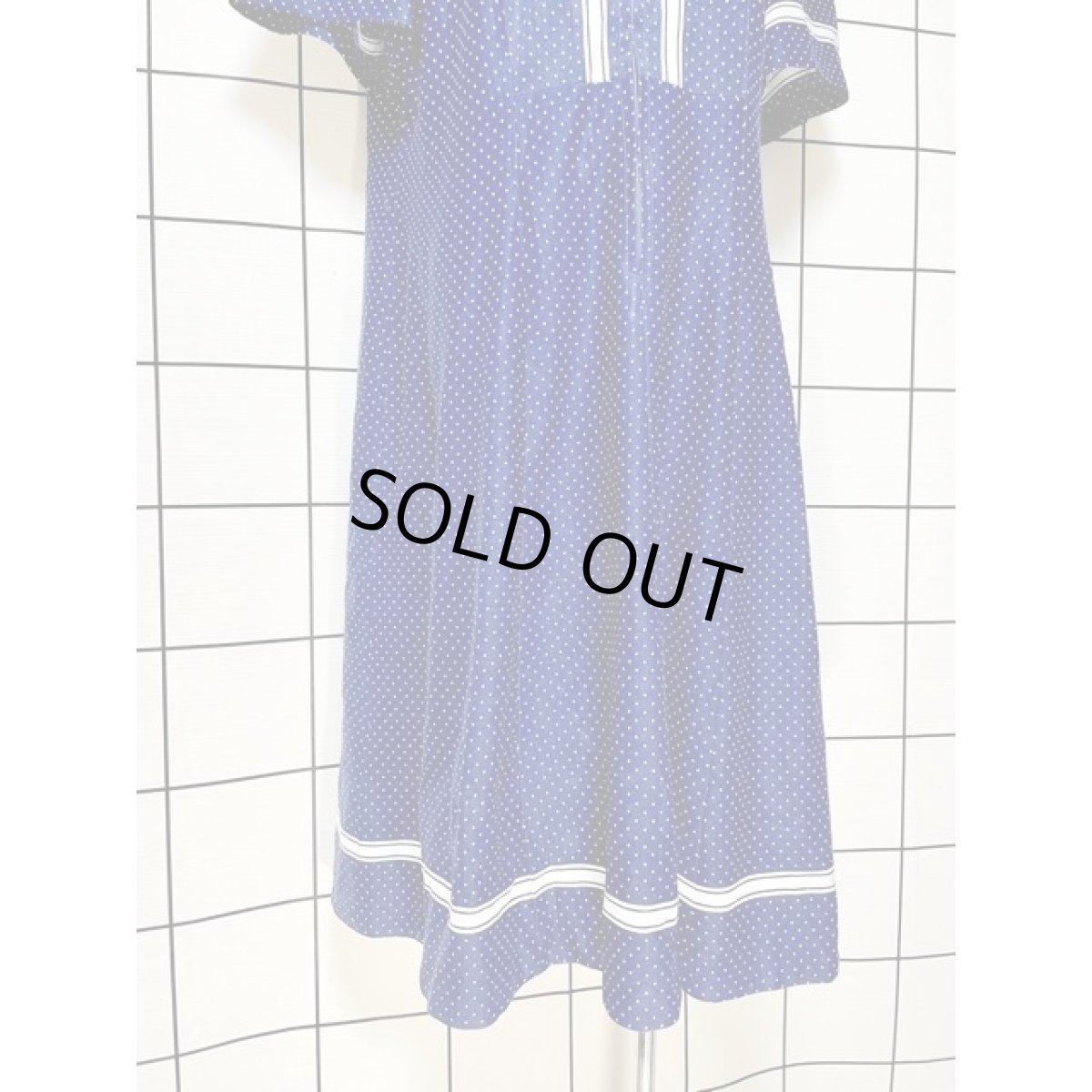 画像9: ドット柄 ネイビー ホワイト ジップアップ 半袖 レトロ ヨーロッパ古着 ヴィンテーワンピース (9)