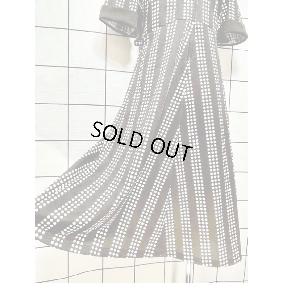 画像9: フランス古着 ドット柄 ビッグカラー ブラウン ホワイト ジップアップ 半袖 レトロ ヨーロッパ ヴィンテーワンピース (9)