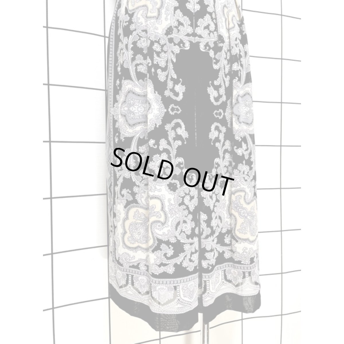 画像8: オリエンタル柄 ブラック 切り替えし 70's 昭和レトロ 国産古着 ヴィンテージワンピース (8)