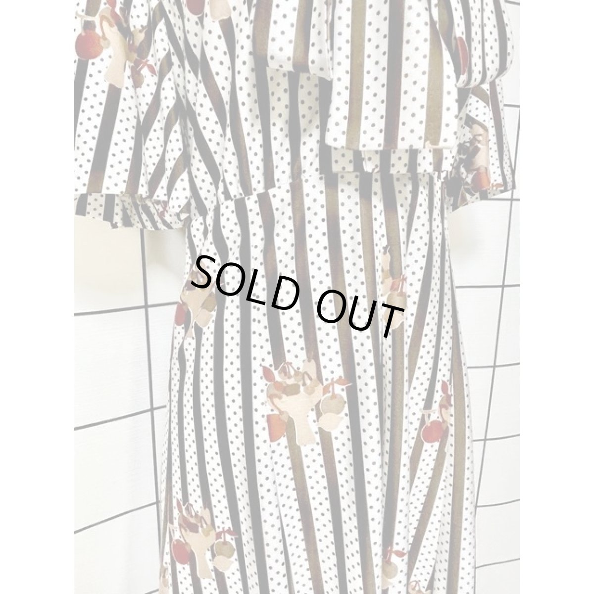 画像9: リボンタイ 木の実柄 ストライプ ドット レトロ 昭和レトロ ヴィンテージワンピース (9)