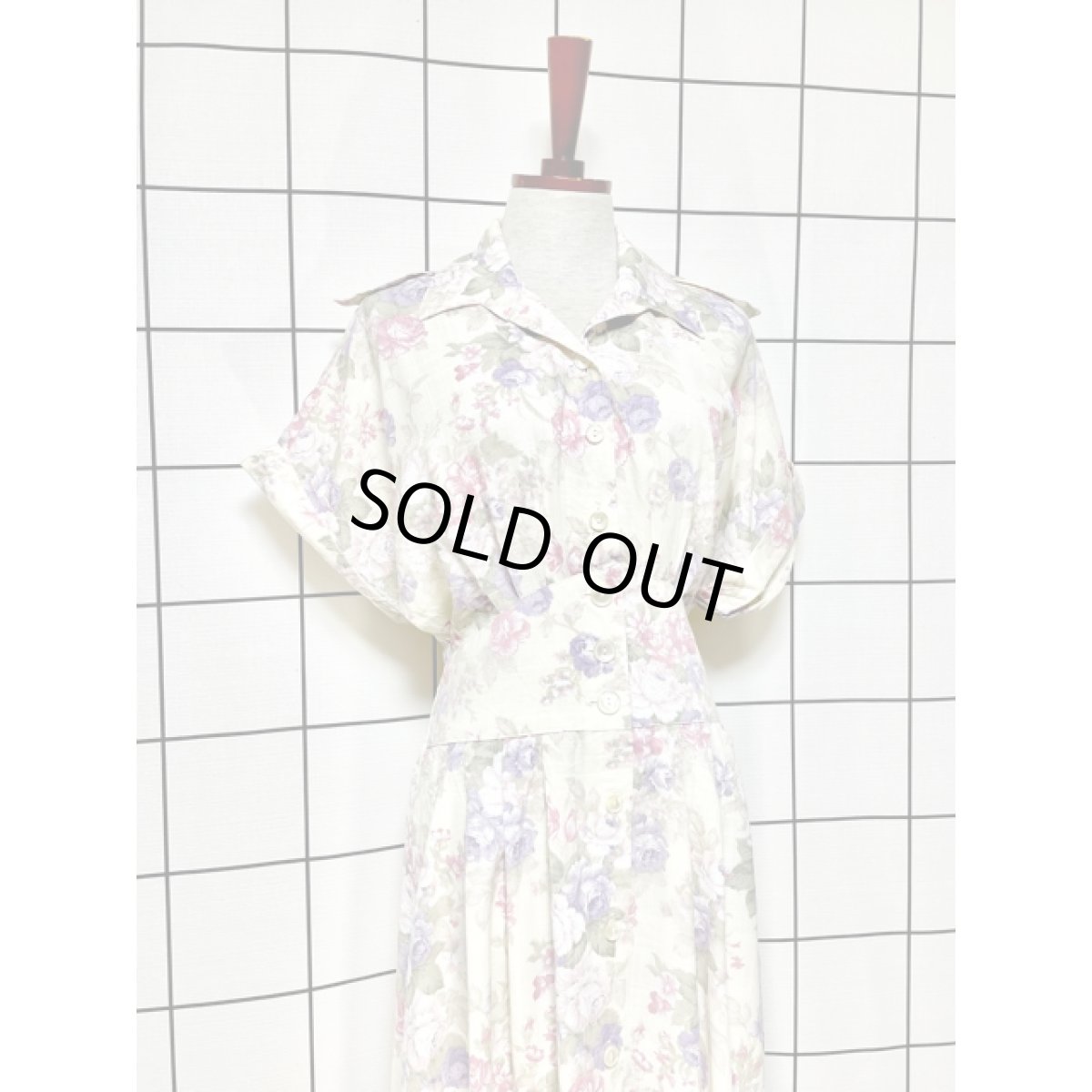 画像4: 花柄 ドルマン 前開き ウエストゴム レトロ アメリカ古着 ヴィンテージワンピース (4)