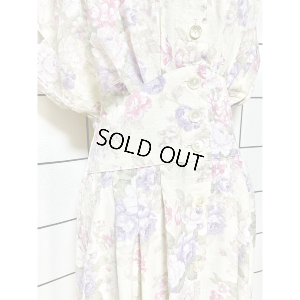 画像8: 花柄 ドルマン 前開き ウエストゴム レトロ アメリカ古着 ヴィンテージワンピース (8)