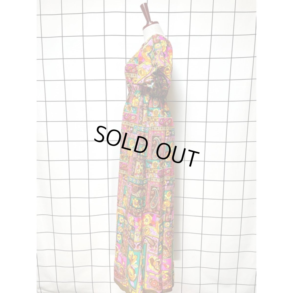 画像2: Hawaii レトロポップ サイケ 花柄 ハイウエストゴム  USA古着 ヴィンテージロングドレス (2)