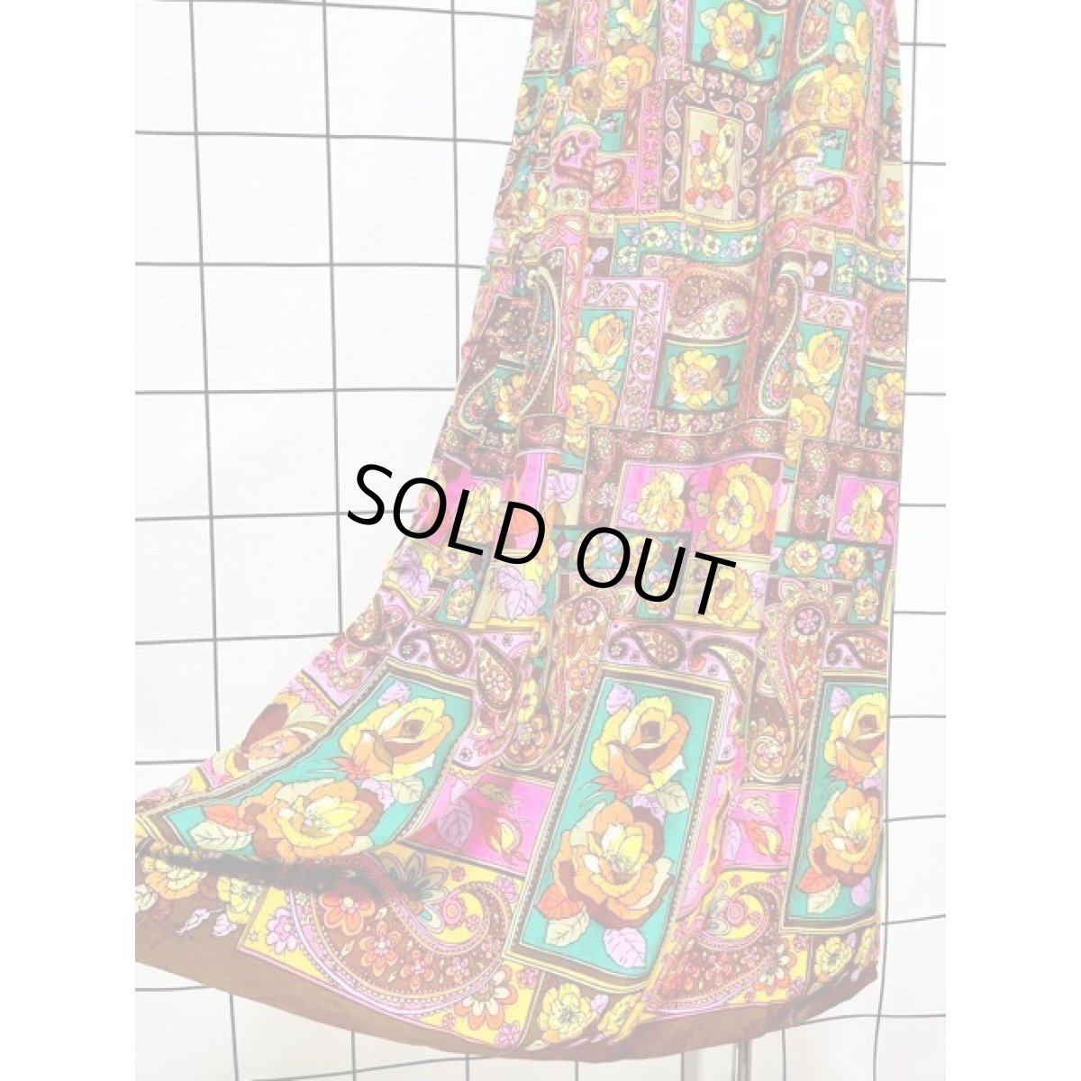 画像11: Hawaii レトロポップ サイケ 花柄 ハイウエストゴム  USA古着 ヴィンテージロングドレス (11)