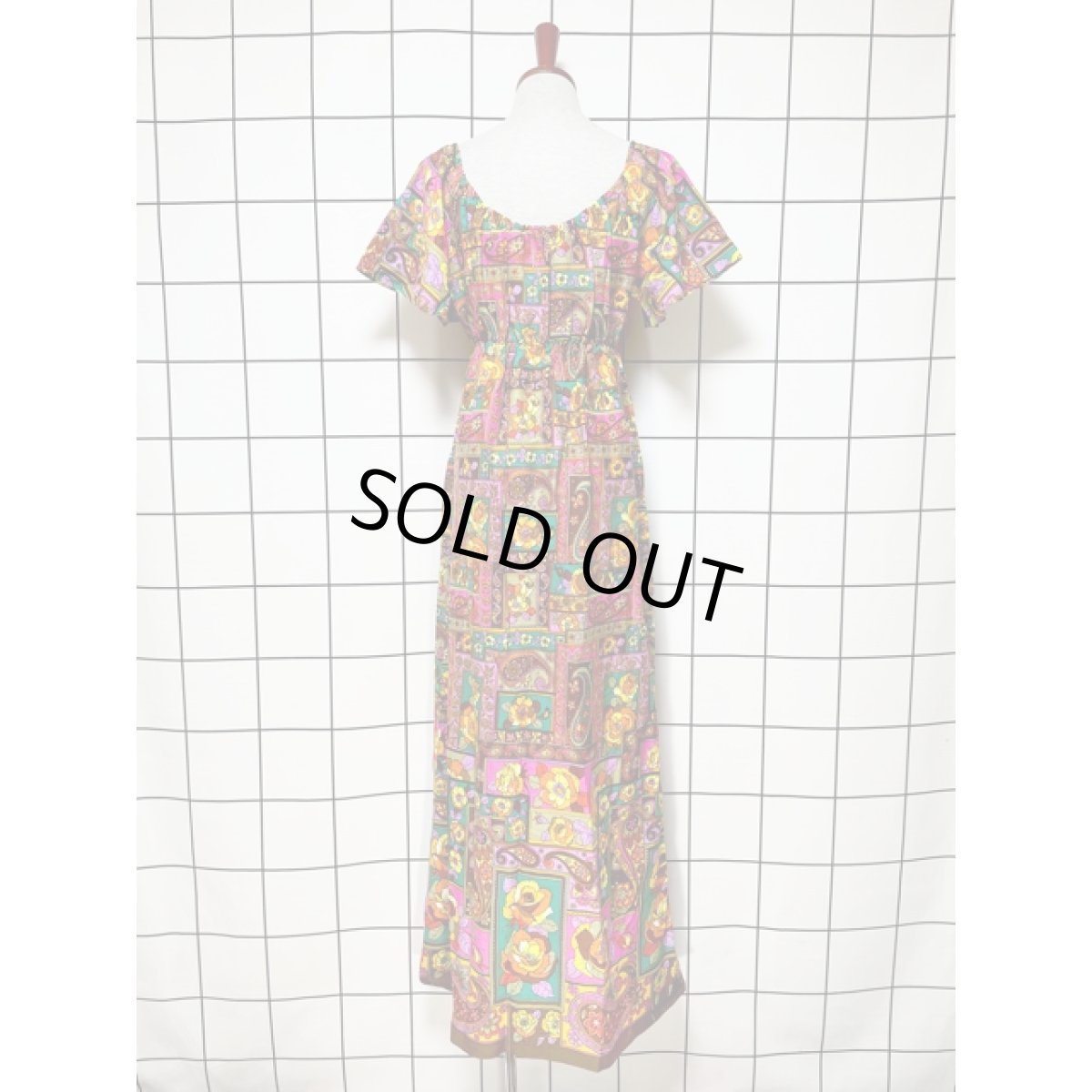 画像3: Hawaii レトロポップ サイケ 花柄 ハイウエストゴム  USA古着 ヴィンテージロングドレス (3)