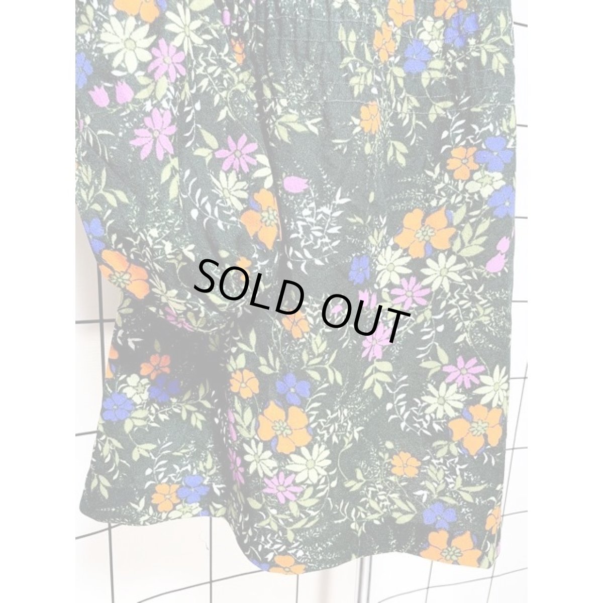 画像10: フランス古着 サイケ レトロポップ 60's 花柄 深めのグリーン シャーリング 長袖 レトロ ヴィンテージミニワンピース (10)