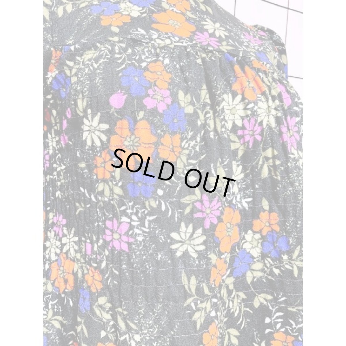 画像9: フランス古着 サイケ レトロポップ 60's 花柄 深めのグリーン シャーリング 長袖 レトロ ヴィンテージミニワンピース (9)