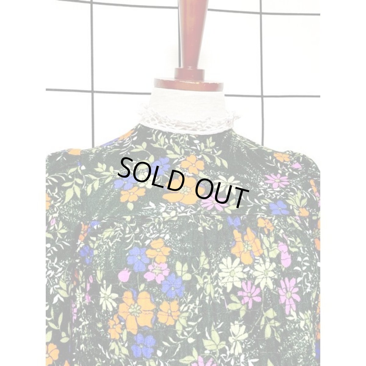 画像7: フランス古着 サイケ レトロポップ 60's 花柄 深めのグリーン シャーリング 長袖 レトロ ヴィンテージミニワンピース (7)