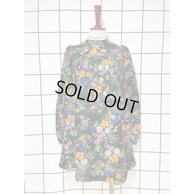 フランス古着 サイケ レトロポップ 60's 花柄 深めのグリーン