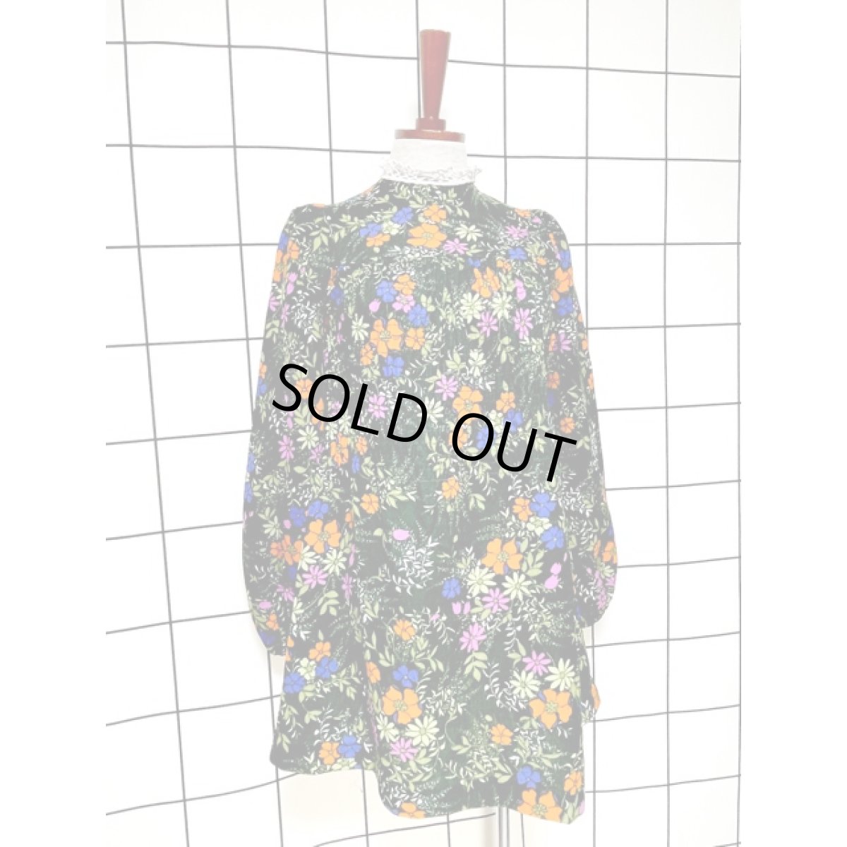 画像4: フランス古着 サイケ レトロポップ 60's 花柄 深めのグリーン シャーリング 長袖 レトロ ヴィンテージミニワンピース (4)