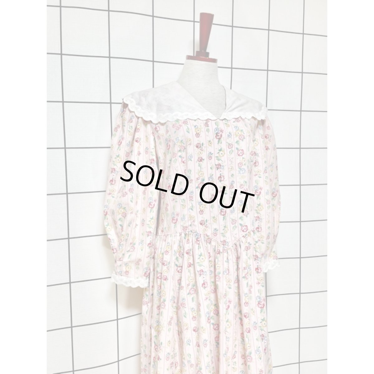 画像3: レース襟 ビッグカラー 花柄 ストライプ パフスリーブ レトロ アメリカ古着 ヴィンテージワンピース (3)