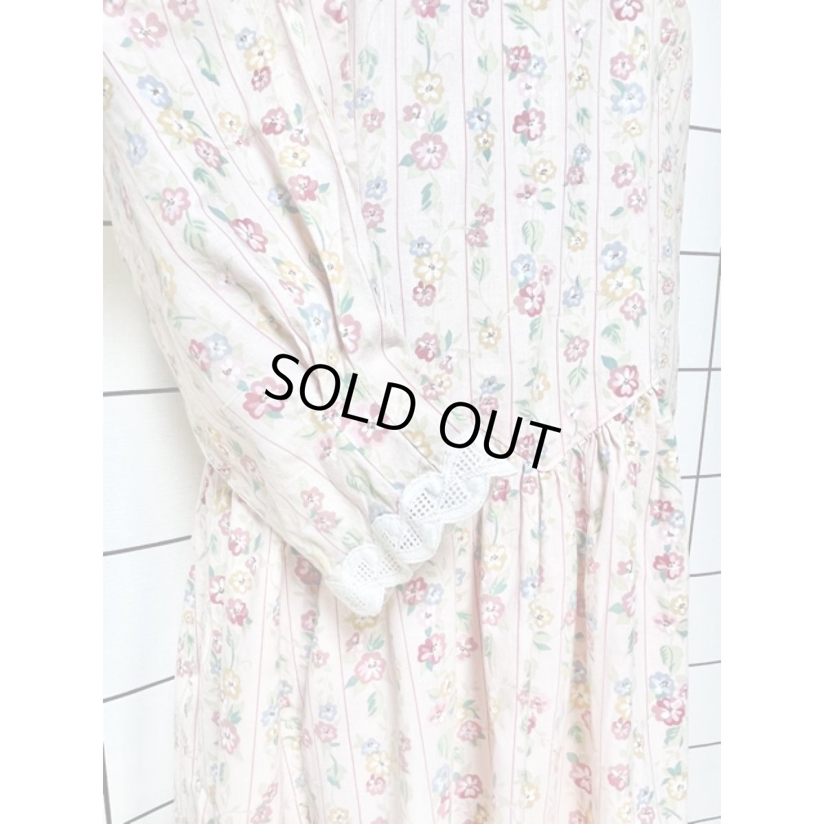 画像7: レース襟 ビッグカラー 花柄 ストライプ パフスリーブ レトロ アメリカ古着 ヴィンテージワンピース (7)