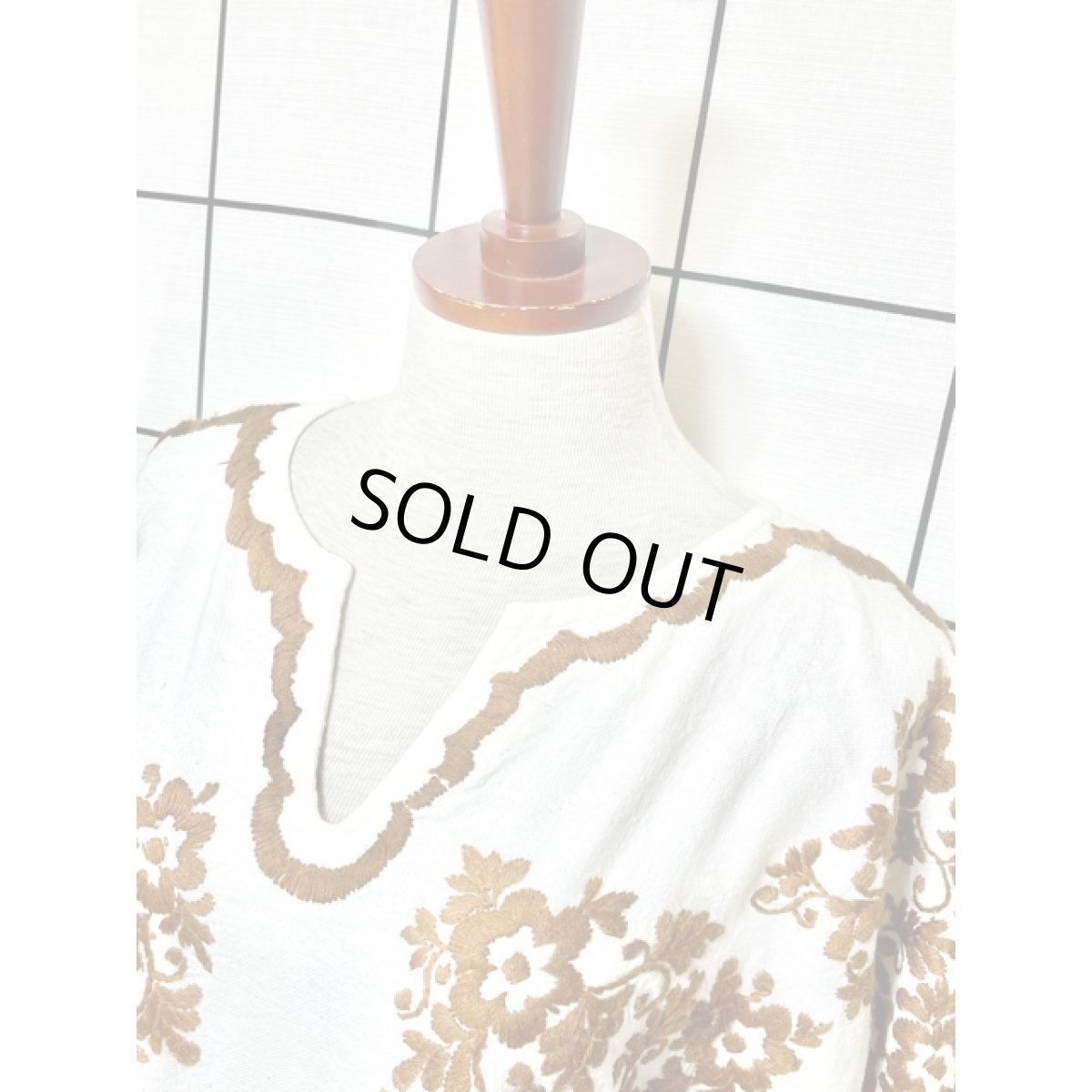 画像4: アメリカ古着 チュニックブラウス お花刺繍 プルオーバー (4)