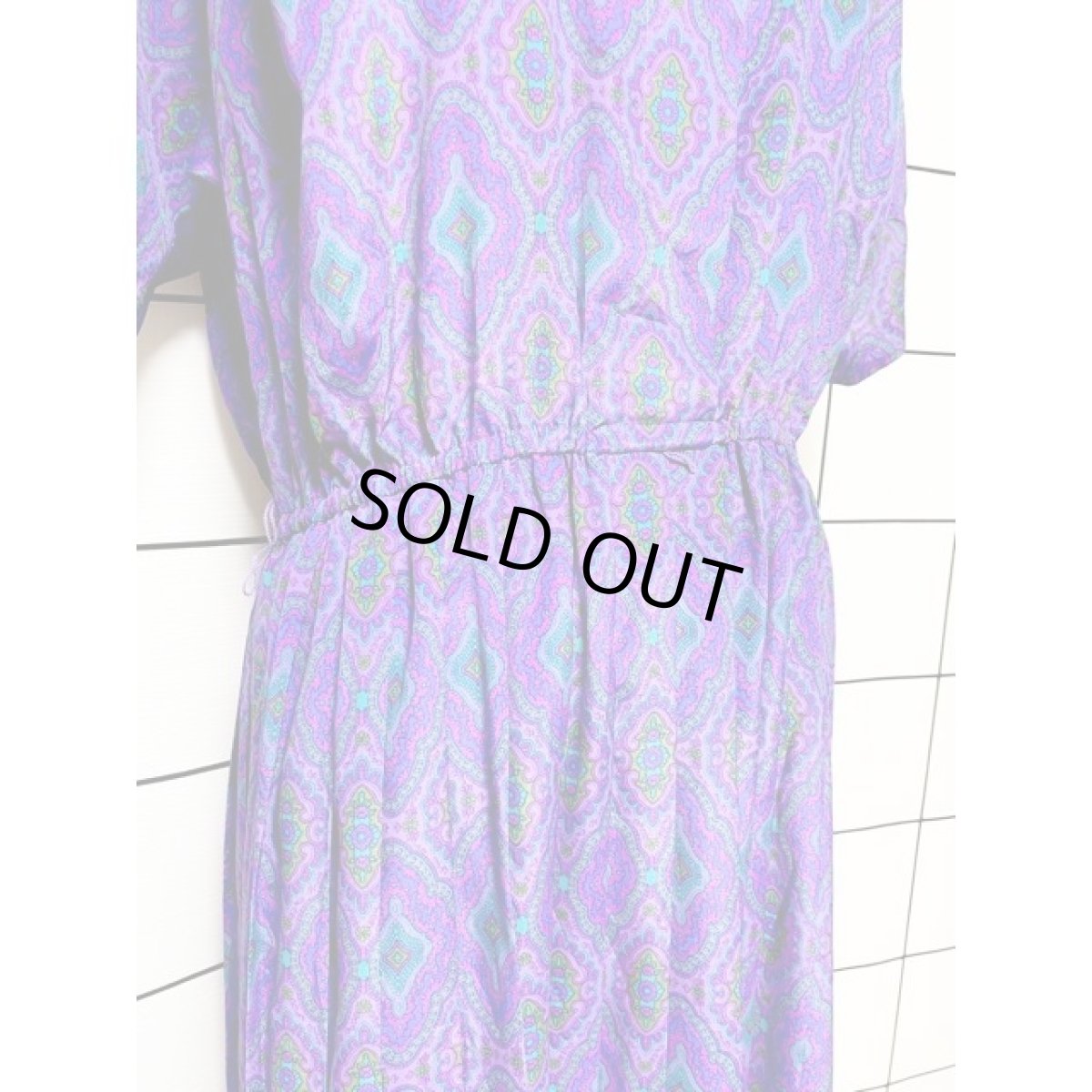 画像8: レトロサイケ プリーツ ウエストゴム アメリカ古着 ヴィンテージワンピース (8)