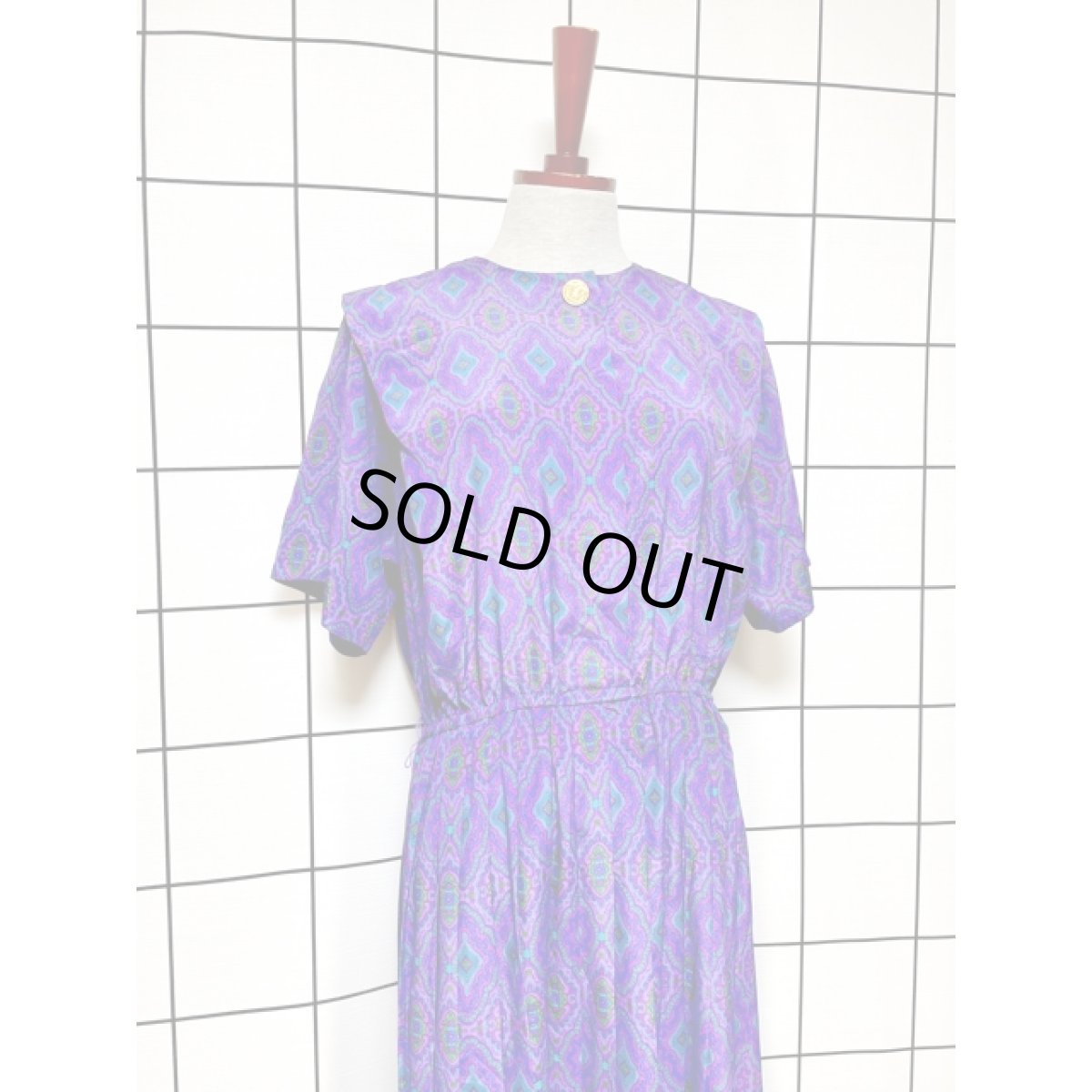 画像4: レトロサイケ プリーツ ウエストゴム アメリカ古着 ヴィンテージワンピース (4)