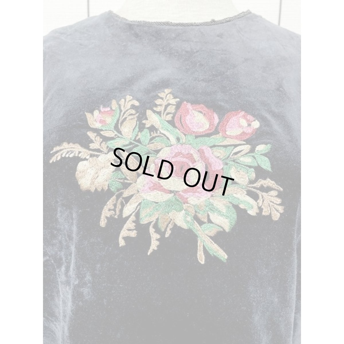 画像7: ベロア 刺繍 花柄 パフスリーブ サーキュラー アメリカ古着 ヴィンテージワンピース (7)