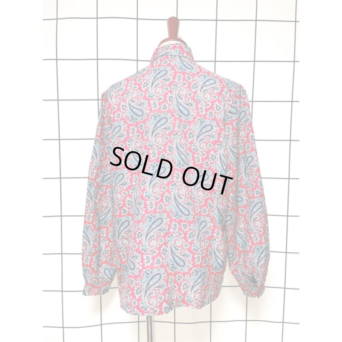 画像2: リボンタイ ペイズリー レッド アメリカ古着 レトロ シャツ ヴィンテージブラウス (2)