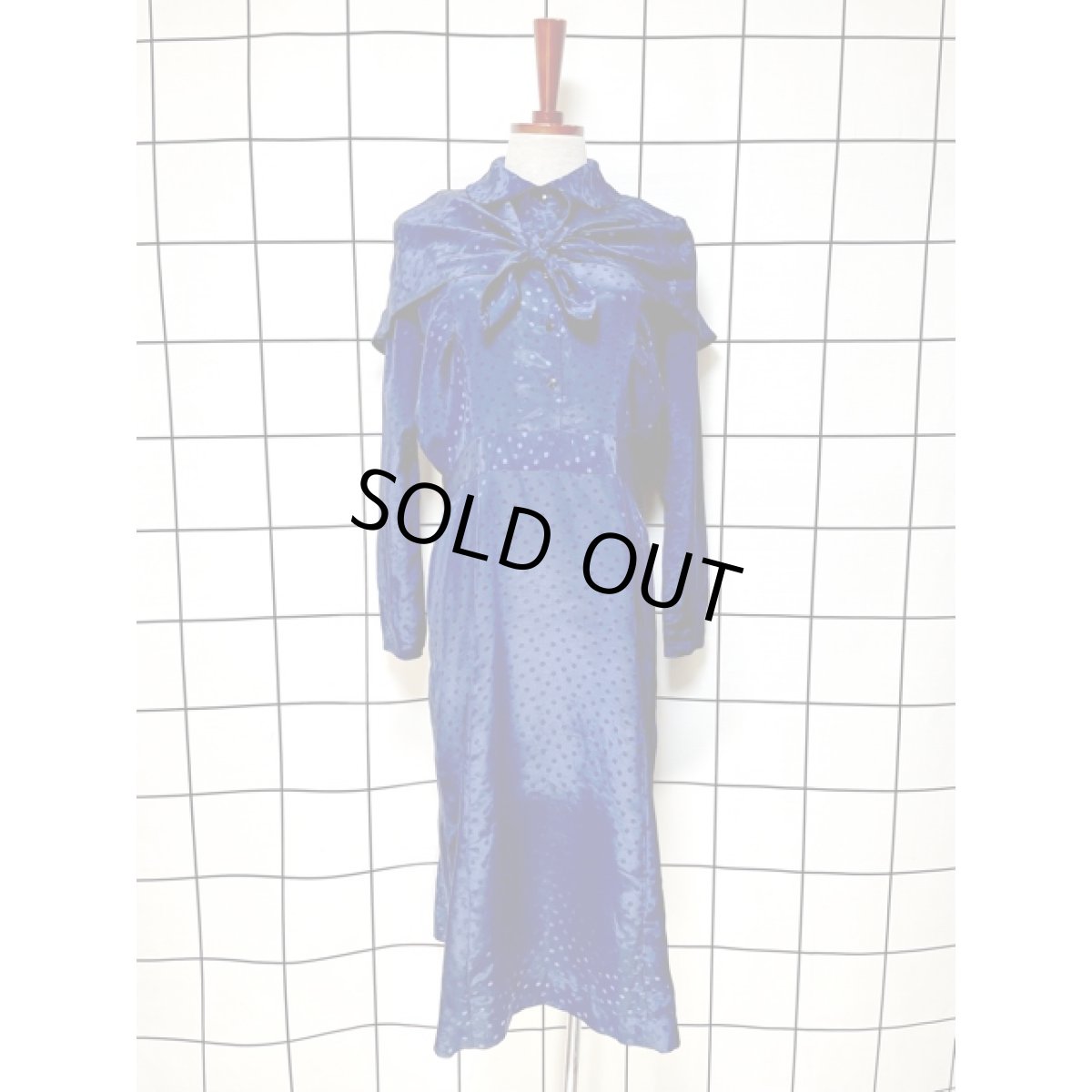 画像1: ★★50％OFF BIGSALE 対象商品★★ ネイビー ドット織り フロントリボン アメリカ古着 ヴィンテージワンピース (1)