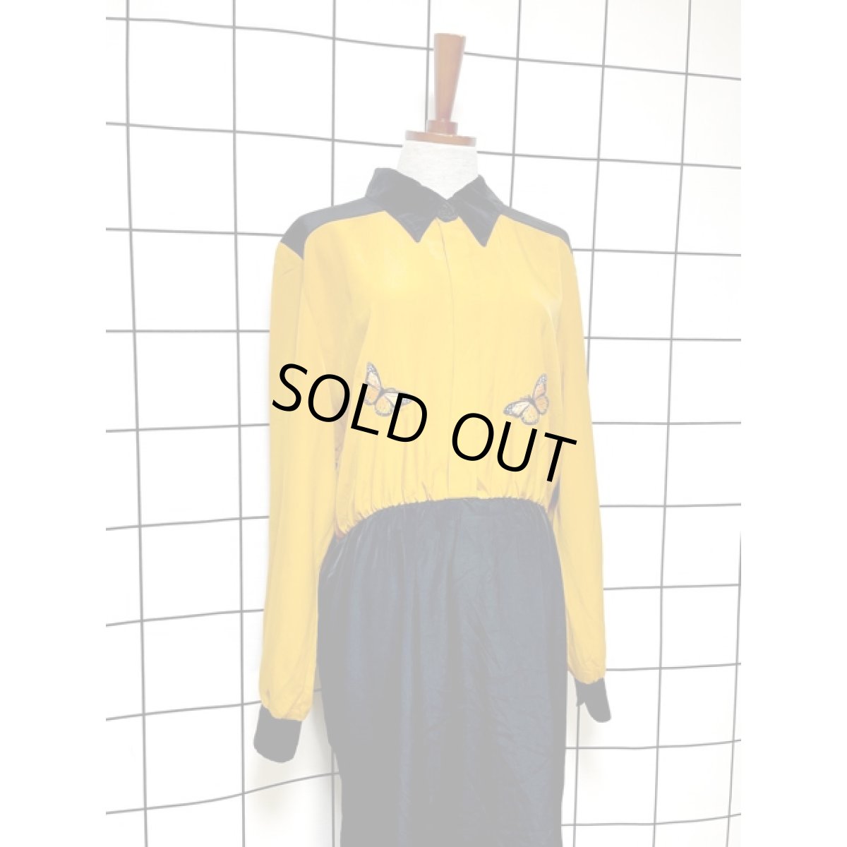 画像3: バタフライ刺繍パッチ マスタードカラー ウエストゴム レトロ 長袖 アメリカ古着 ヴィンテージワンピース (3)