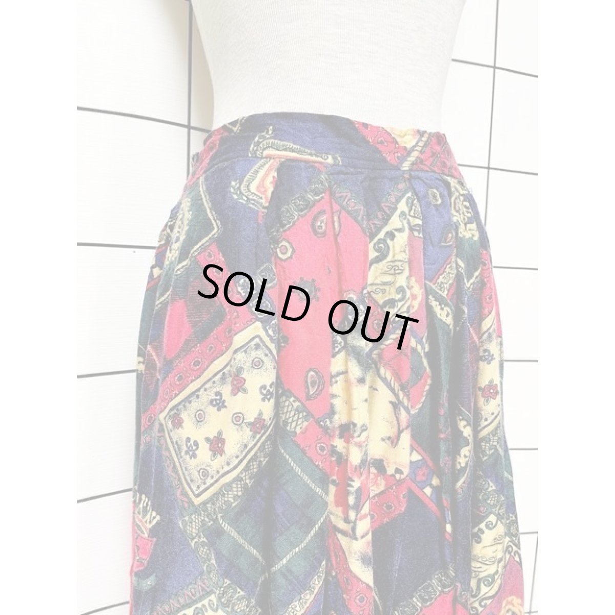 画像2: 馬柄 チェック柄 カラフル ウエストゴム レトロ アメリカ古着 ヴィンテージロングスカート (2)