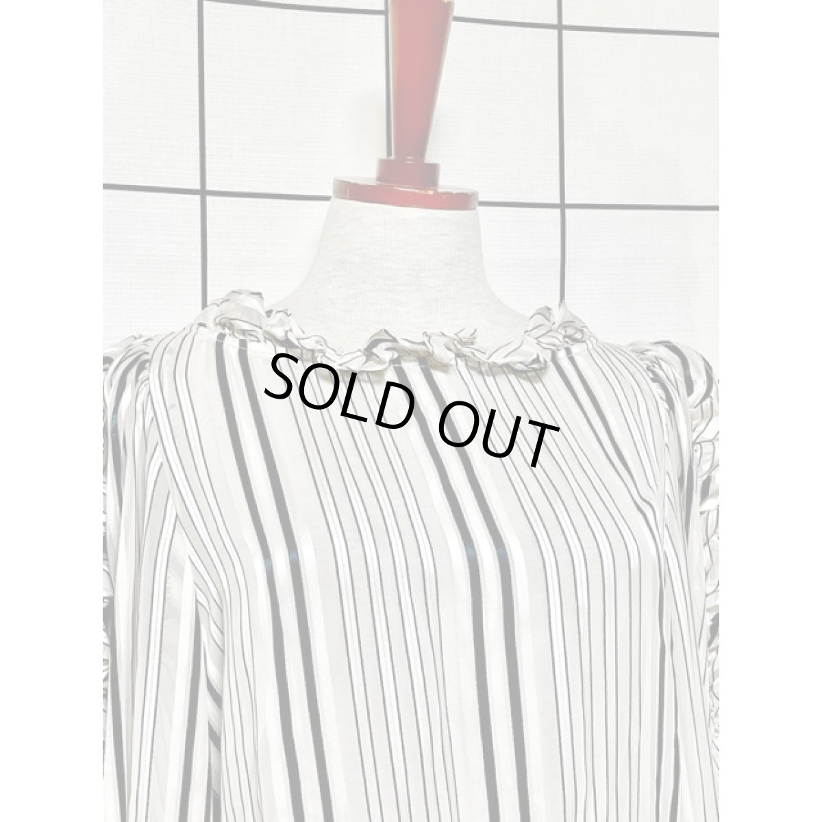 画像7: フリルたっぷり ストライプ UNIONMADE モノトーンカラー アメリカ古着 ヴィンテージドレス (7)