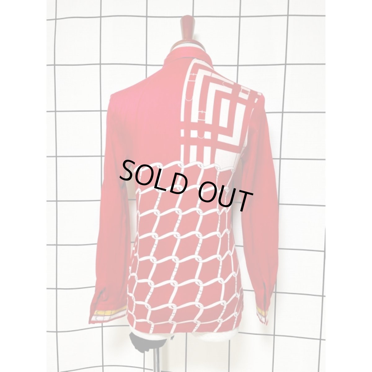 画像2: レトロブラウス マルチ柄 70's レッド 昭和レトロポップ 古着 長袖 シャツ (2)