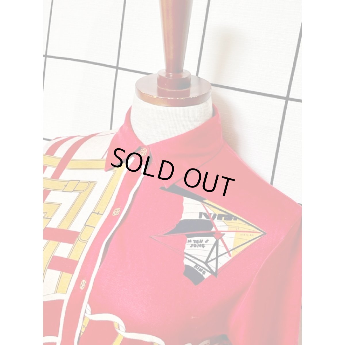 画像4: レトロブラウス マルチ柄 70's レッド 昭和レトロポップ 古着 長袖 シャツ (4)