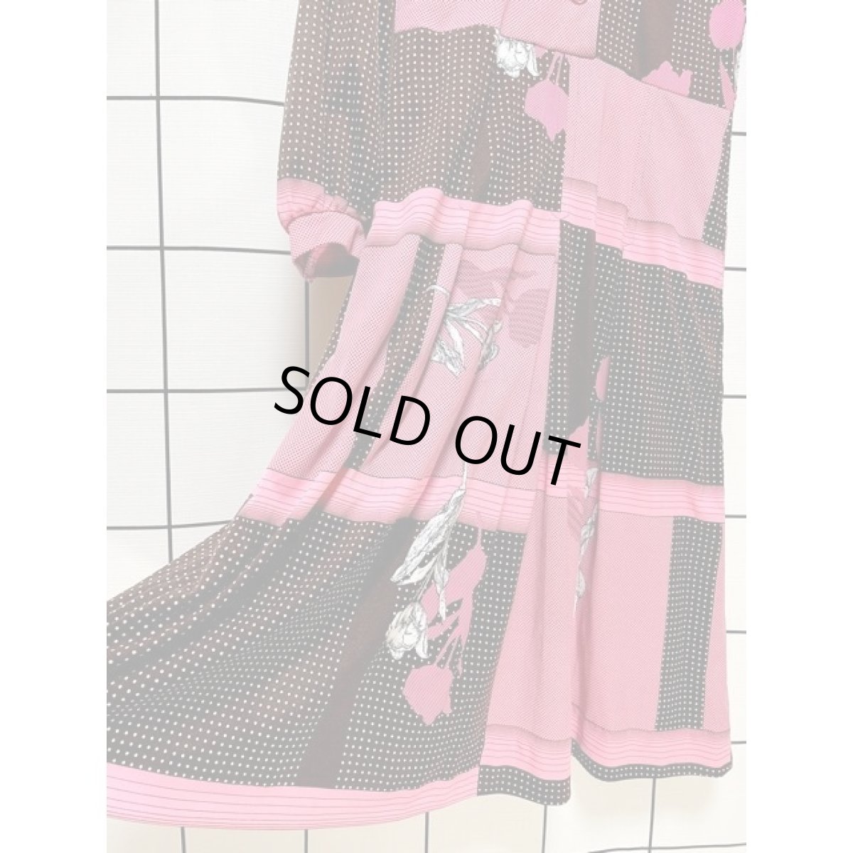 画像9: ドット 花柄 リボンタイ付 70年代 レトロ レディース 長袖 昭和レトロ 国産古着 レトロワンピース (9)