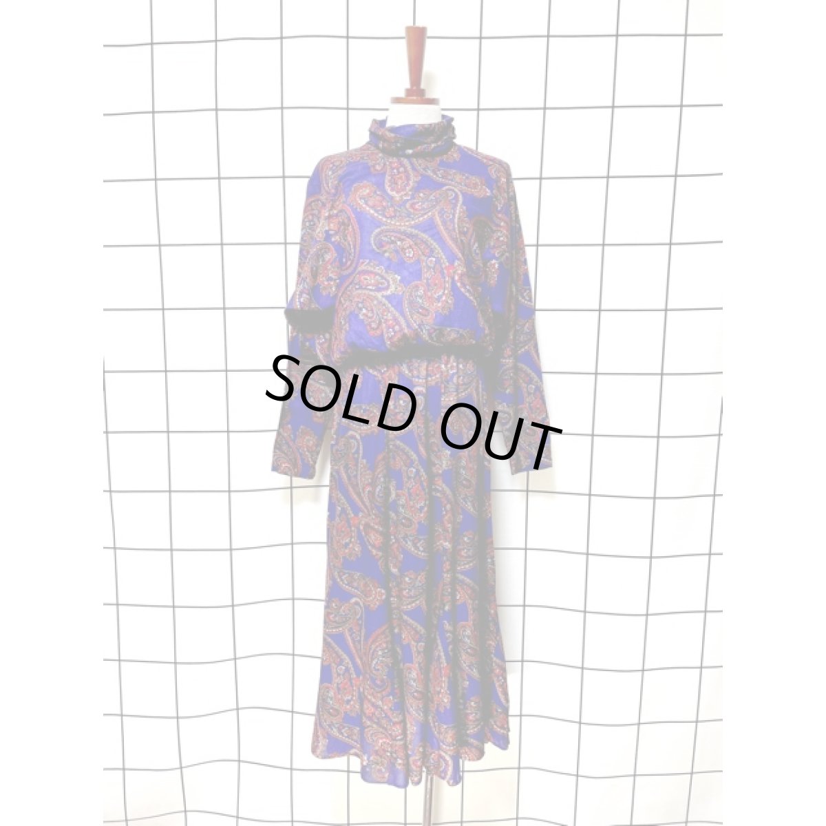 画像1: ペイズリー ハイネック ブルー ウエストゴム レトロ アメリカ古着 ヴィンテージワンピース (1)